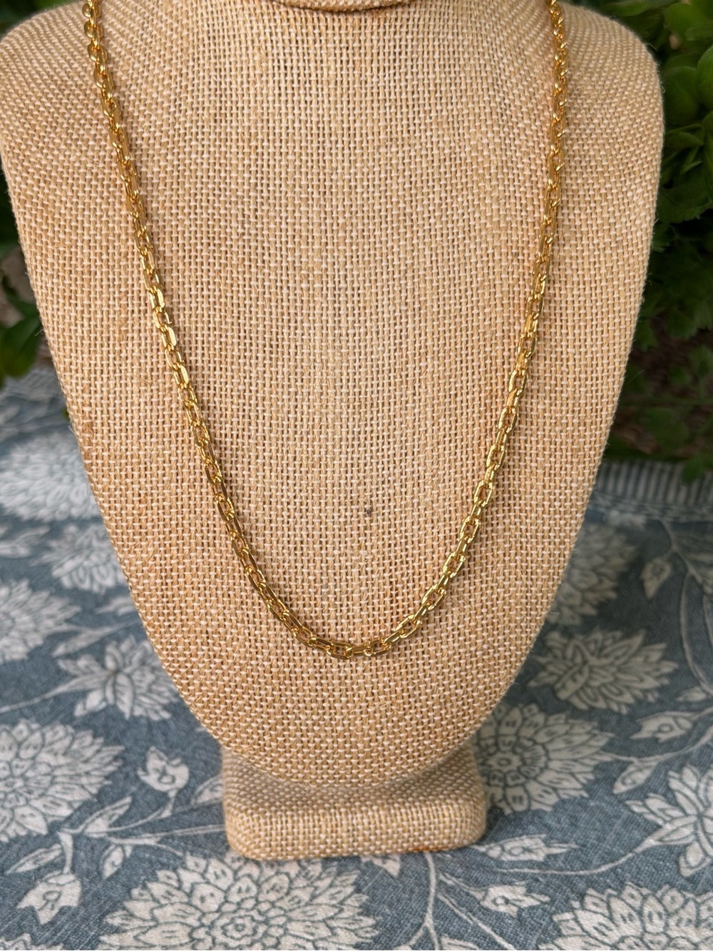 18k Gold Filled Chain Necklace - Elegant Women's Jewelry - Picture 2 of 4